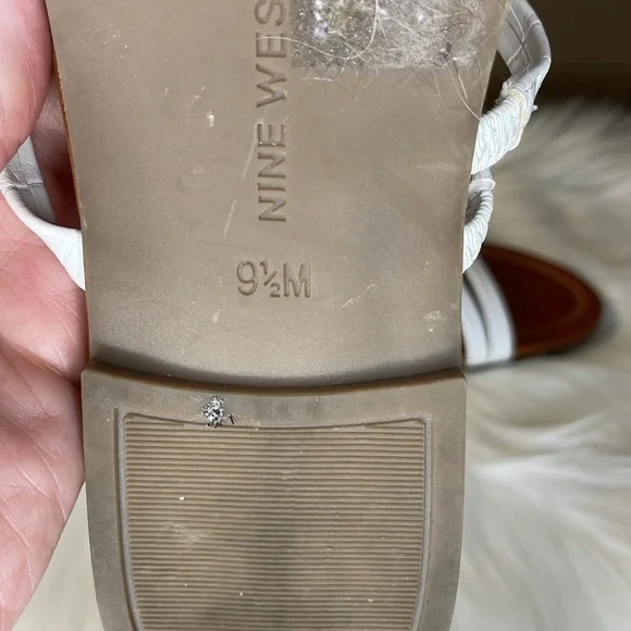 Nine West Strappy Slide flat Sandals 9 1/2 - Picture 8 of 10